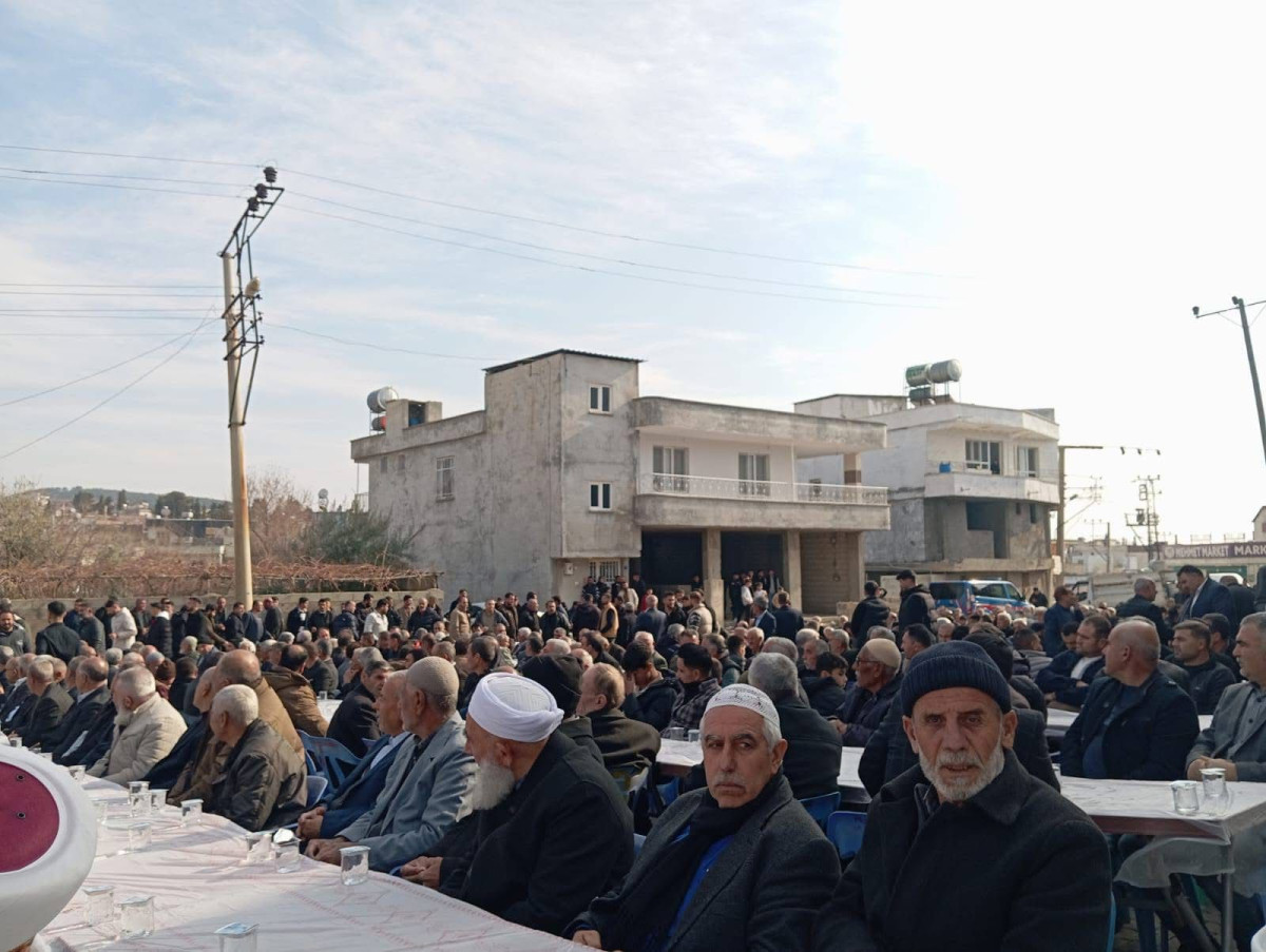 BOZOVA’DA HUSUMETLİ AİLELER BARIŞTIRILDI