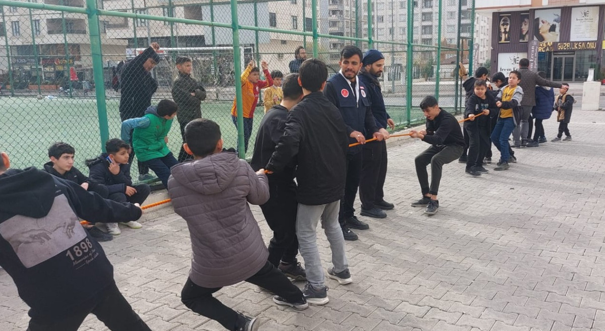 ÖĞRENCİLER ARA TATİLİNİ DOLU DOLU GEÇİRİYOR