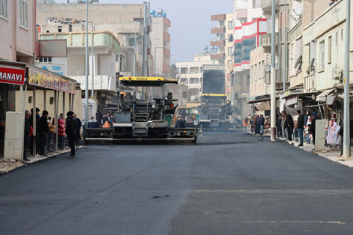 SURUÇ, BÜYÜKŞEHİR’İN ASFALT ÇALIŞMASIYLA NEFES ALDI